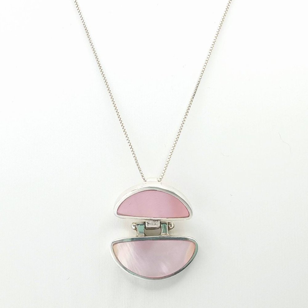 925 Sterling Silver Mother of Pearl Geometric Pendant Necklace